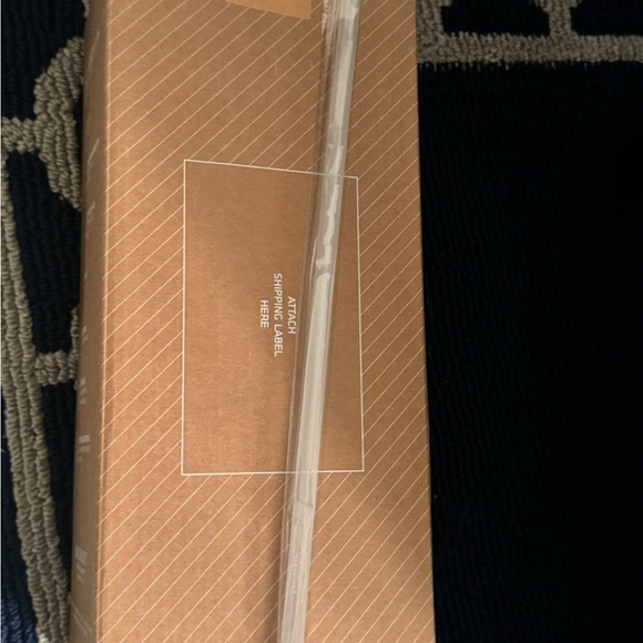 Snoopy White and Pink Travel Mug - Picture 7 of 7